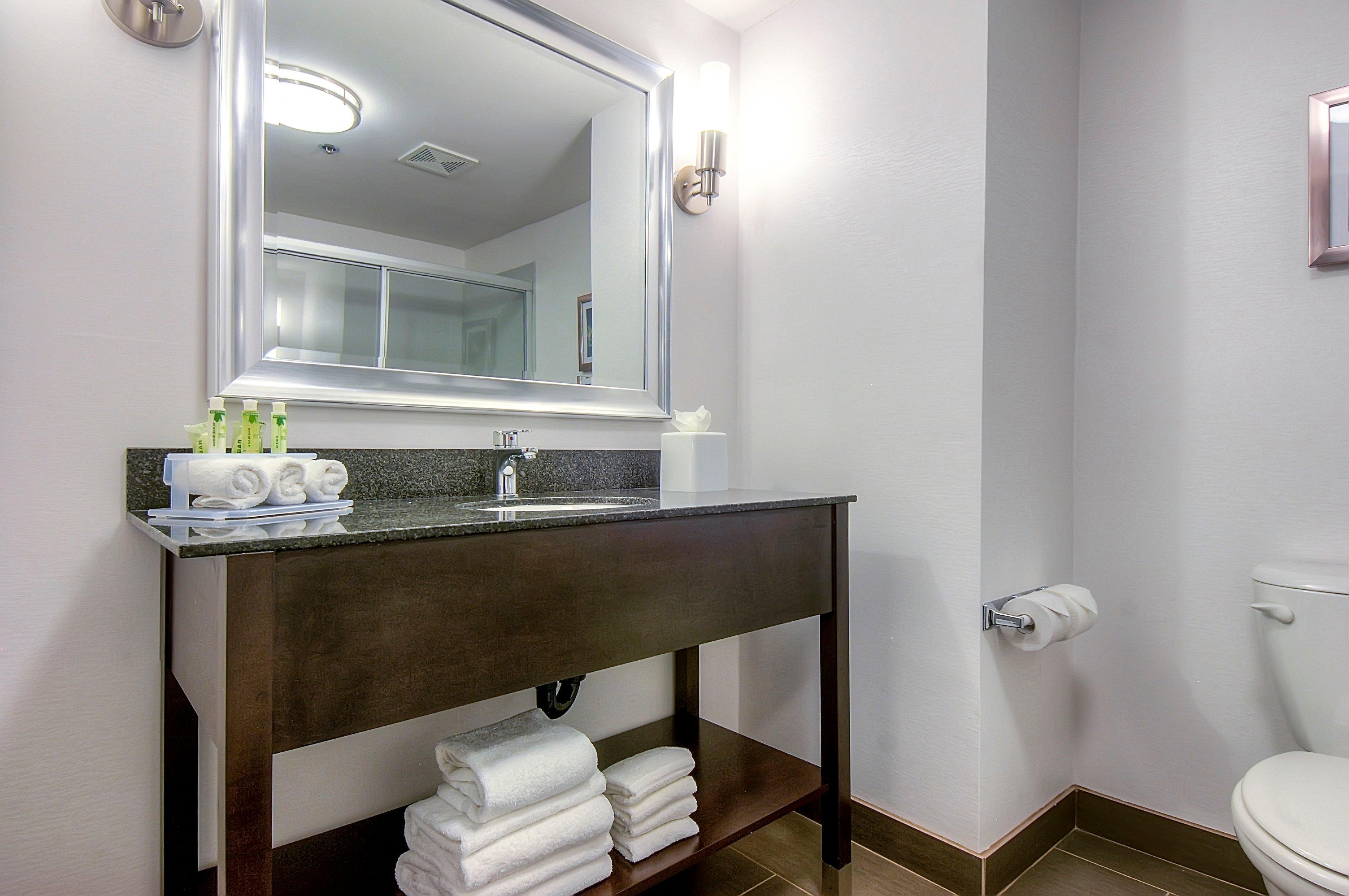 Holiday Inn Express Hotel & Suites Carlsbad Beach By Ihg Esterno foto