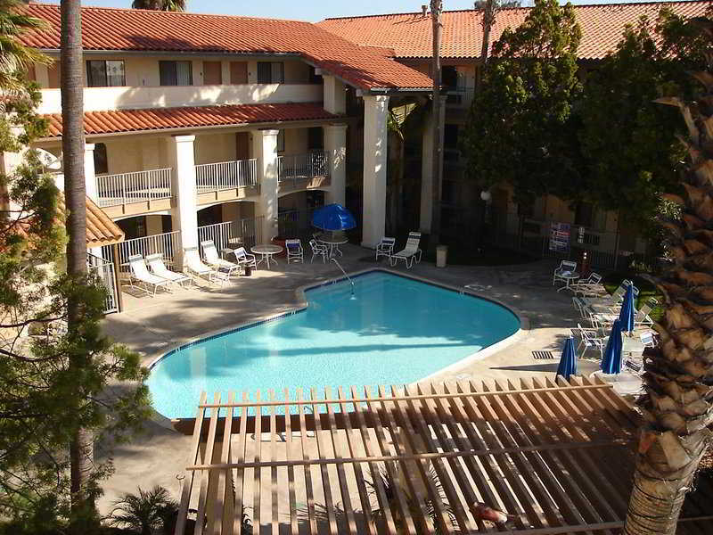 Holiday Inn Express Hotel & Suites Carlsbad Beach By Ihg Esterno foto